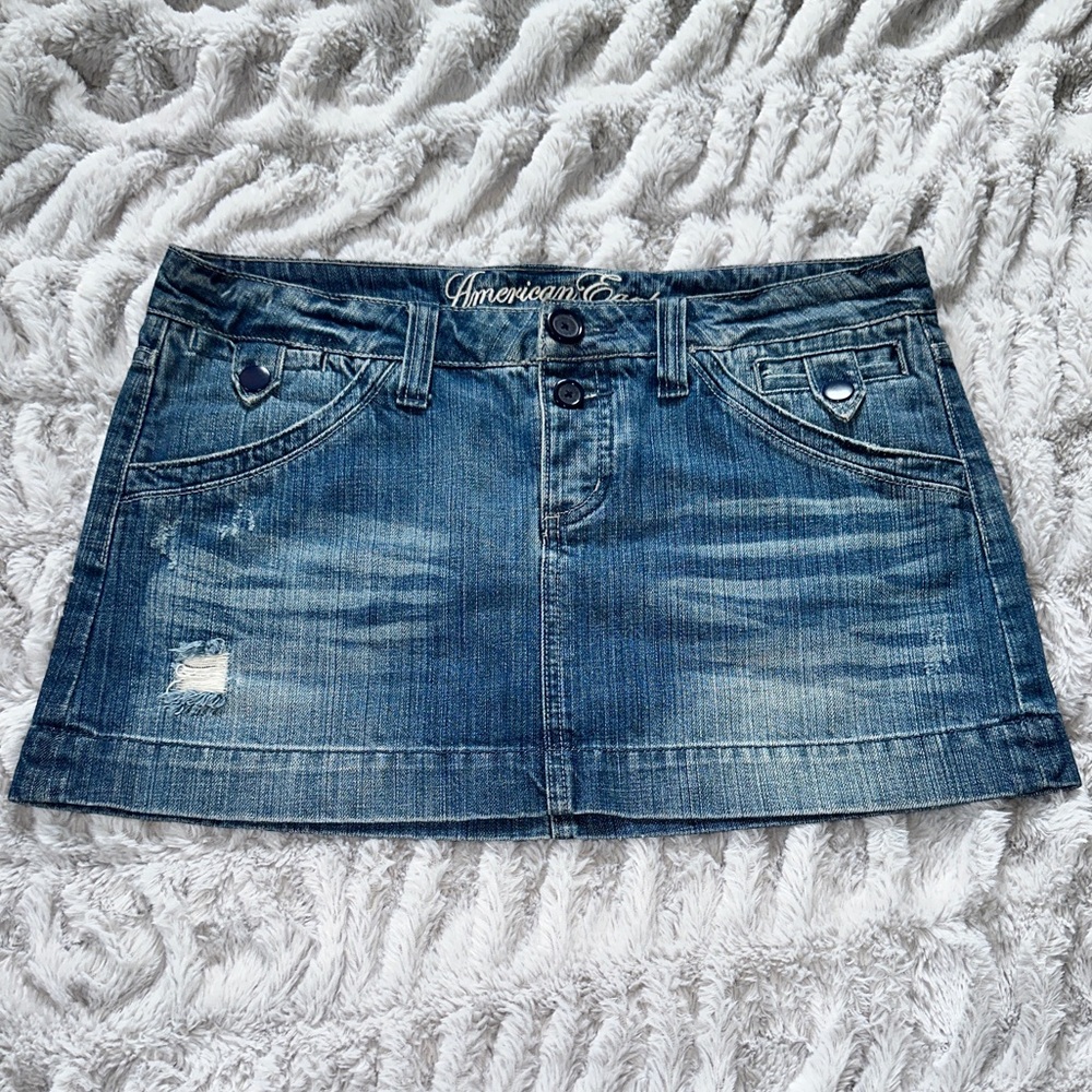 American Eagle size 8 denim mini skirt